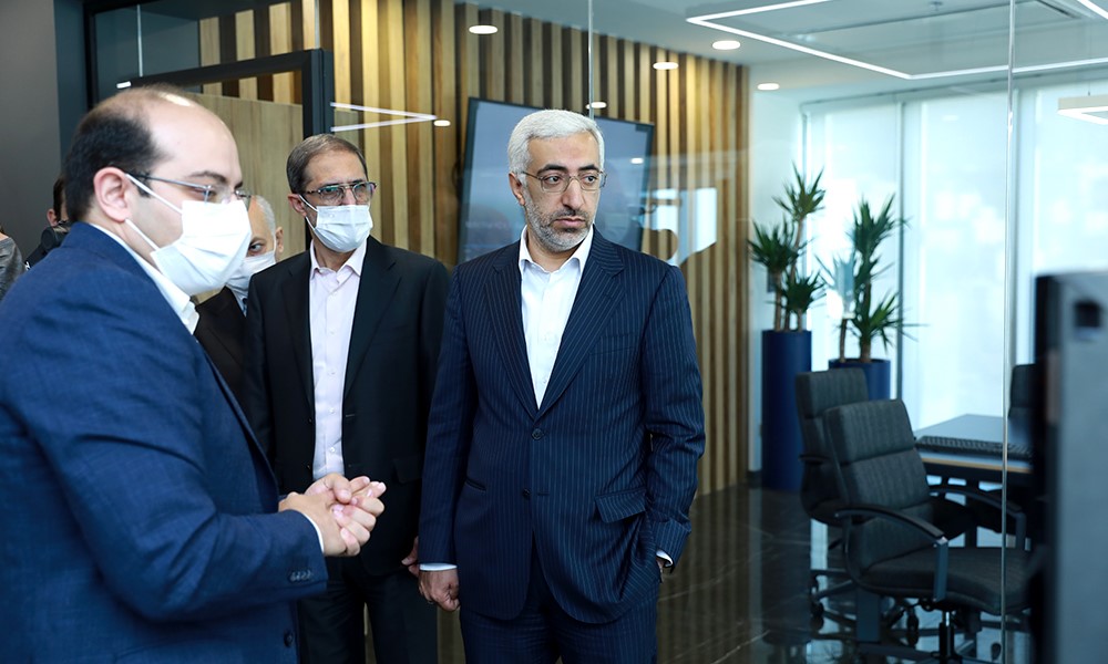 توسعه خدمات کارگزاری مفید جای خوشحالی و امیدواری دارد 2