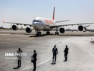 تصاویری از پوشش جالب زنان هیات ونزوئلایی در ایران 9