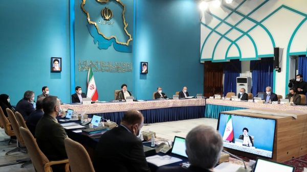 رئیسی: تا زمان عرضه کالابرگ الکترونیک، مردم کمک معیشتی می‌گیرند