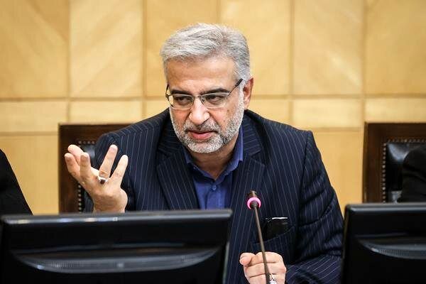 درخواست یک مقام کارگری از وزیر کار درباره حقوق و دستمزد کارگران و بازنشستگان