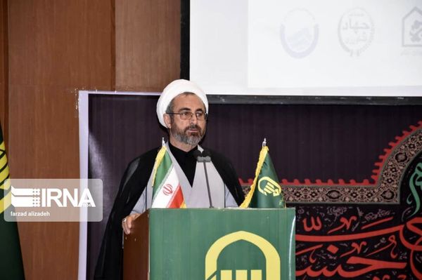 امام جمعه ایلام: مدیران به حضور و غیاب کارمندان در اقامه نماز اهمیت بدهند