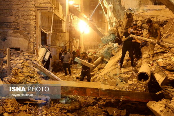 مقصران ریزش متروپل را از تریبون مجلس معرفی می‌شوند