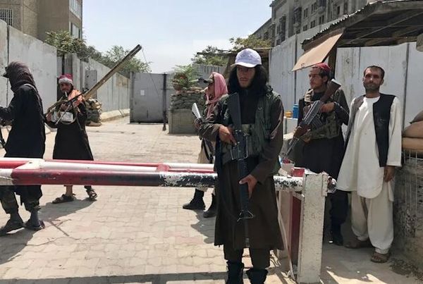«داعش» مسئولیت حمله به نشست طالبان را برعهده گرفت