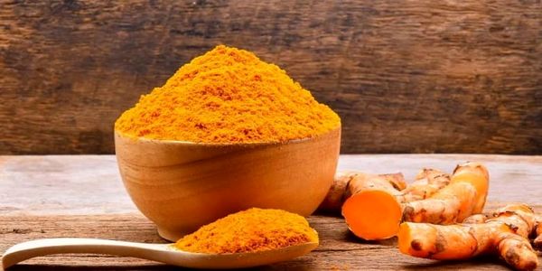 مصرف زردچوبه برای این افراد خطرناک است