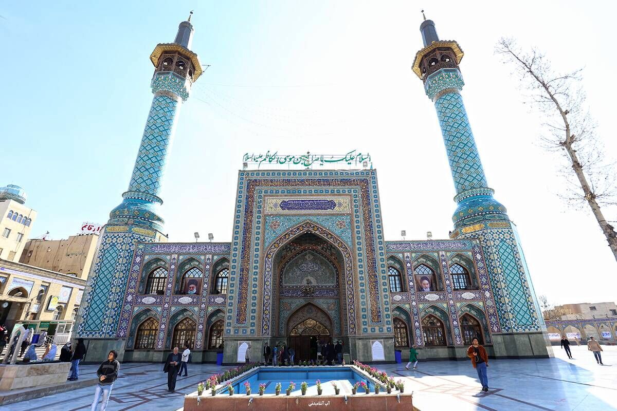 تکذیب خبر بسته شدن بقاع متبرکه کشور در پی حادثه تروریستی امروز