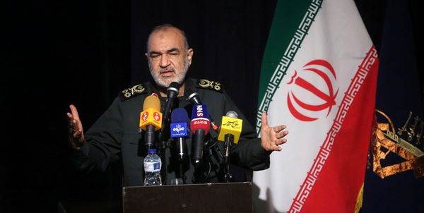 فرمانده کل سپاه: امروز از هر زمان دیگری قوی‌تر و آرام‌تر هستیم