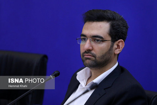 واکنش آذری جهرمی به حادثه تروریستی شاهچراغ / کسانی که خشونت تجویز می‌کنند خیرخواه مردم نیستند