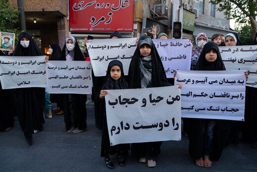 چرا دشمن از حجاب زنان ایرانی عصبانی است؟/ کیهان توضیح داد