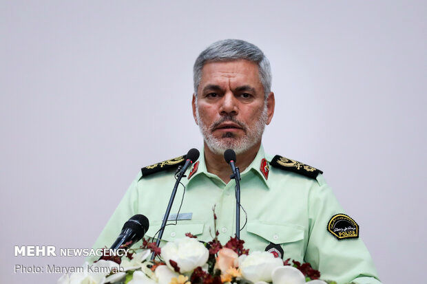 ممنوعیت ورود ماشین‌های شخصی به مرز مهران