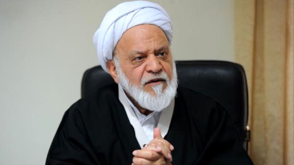 مصباحی‌مقدم: مردم تصور نکنند با رفع تحریم‌ها در باغ سبزی به روی‌شان باز می‌شود