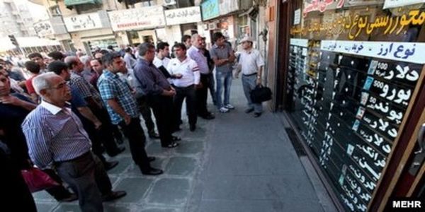 تب قیمت دلار بالا رفت