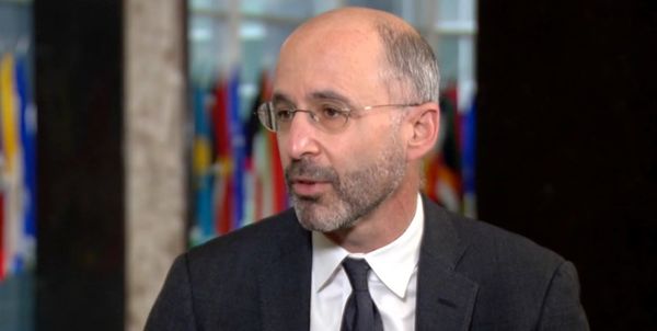 رابرت مالی مدعی شد: ایران به روسیه سلاح بدهد مجازات می‌شود